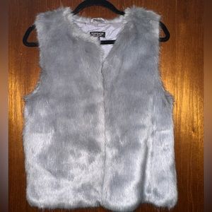 NWOT Topshop Faux Fur Vest